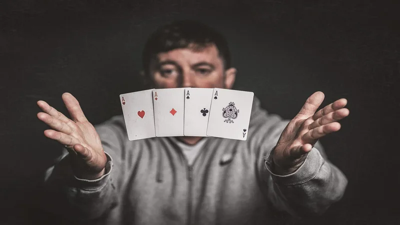 Casino Trực Tuyến 2026 Đăng Ký vwinxocdia Nhận Thưởng 2026 | man, magician, magic tricks, playing cards, magician, magician, magician, magician, magician